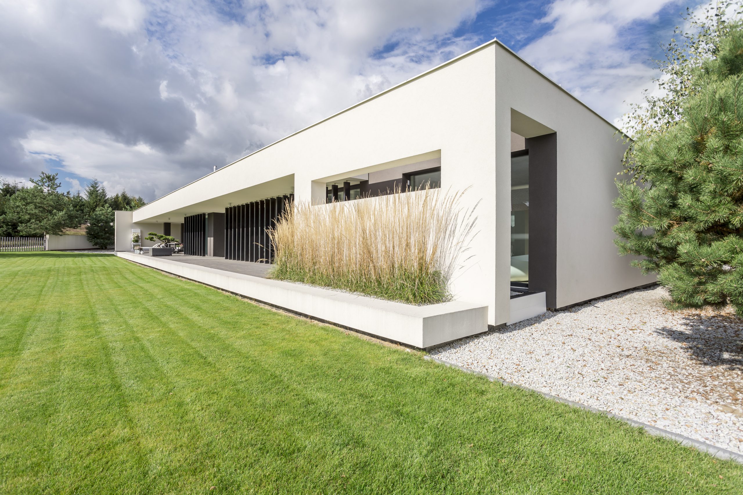 modern-geometric-villa-PXTNS3Y-scaled.jpg